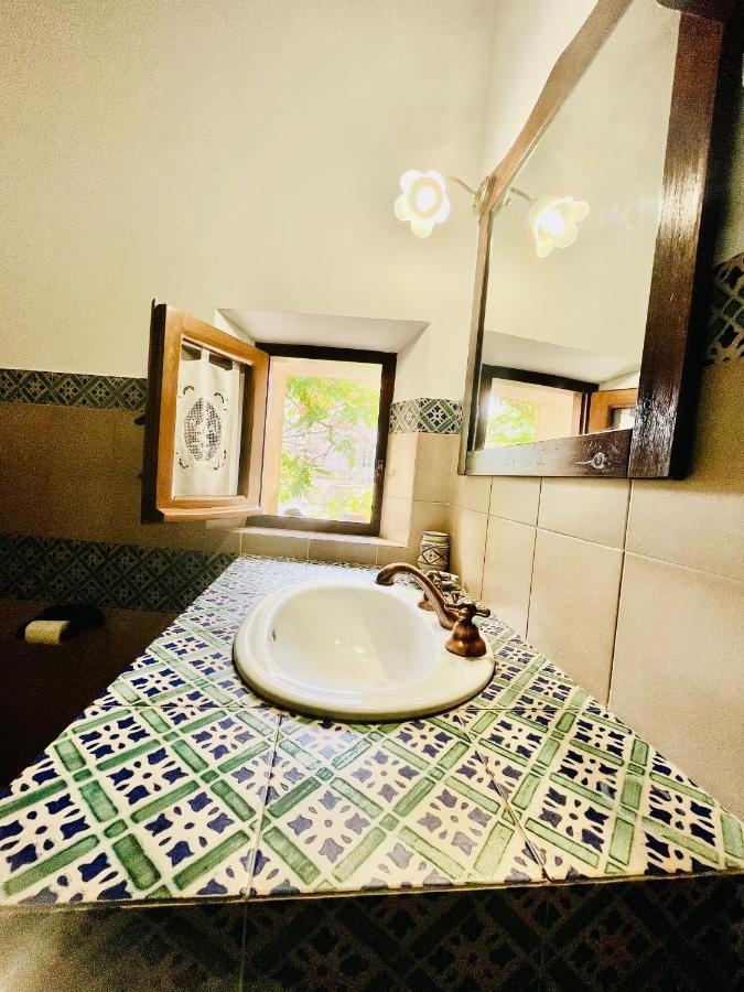 Cortile Padre Vincenzo Apartment Ериче Екстериор снимка